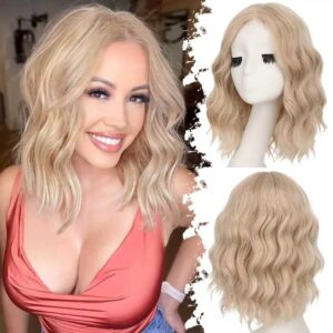 Short curly hair